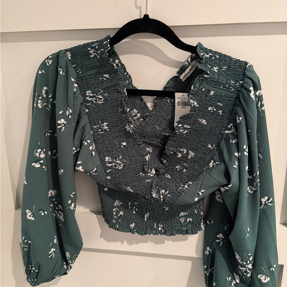 Abercrombie & Fitch Dark Green Floral Blouse